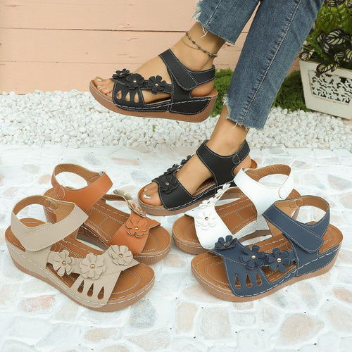 Damen modische Wedge-Sandalen mit blumiger Verzierung und verstellbarem Riemen R&B