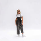 Damen Latzhose mit modischen Destroyed-Details und weitem Schnitt R&B