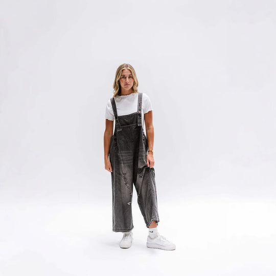 Damen Latzhose mit modischen Destroyed-Details und weitem Schnitt R&B
