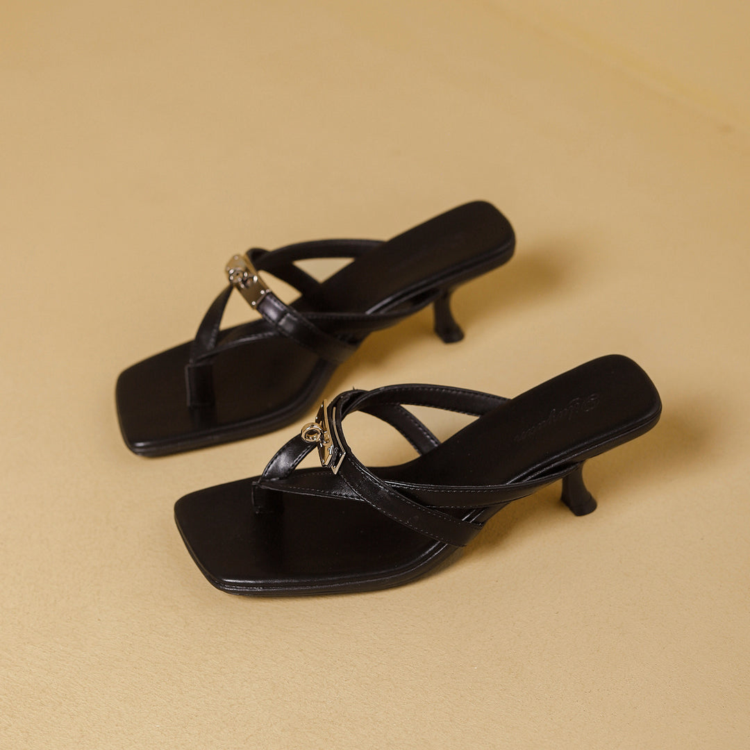 Damen elegante Riemchen-Sandaletten mit niedrigen Blockabsatz und stilvollen Details R&B