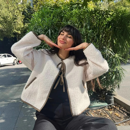 Damen Kuschelige Übergangsjacke mit eleganten Bindebändern und praktischen Taschen R&B