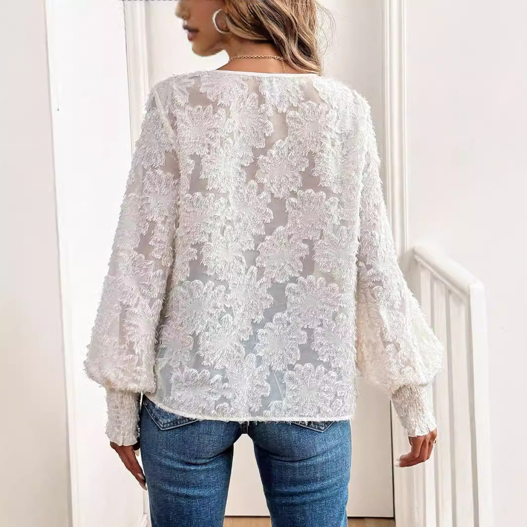 Damen V-Ausschnitt Bluse mit feinen Spitzenakzenten R&B