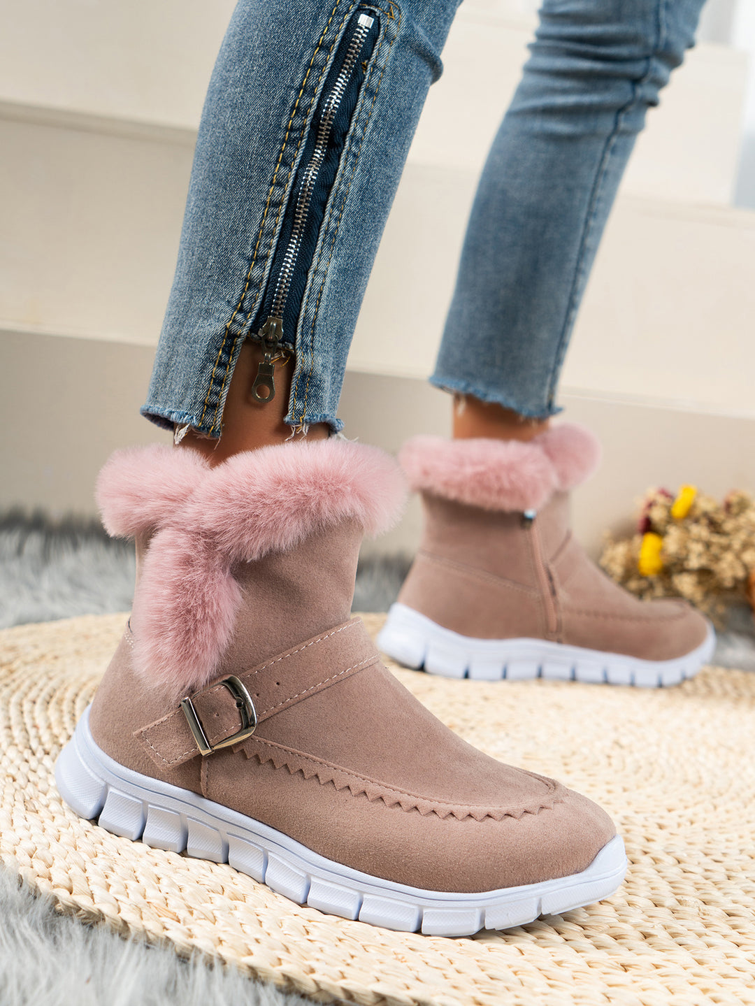 Damen Stylische Winterstiefeletten mit weichem Kunstfell R&B
