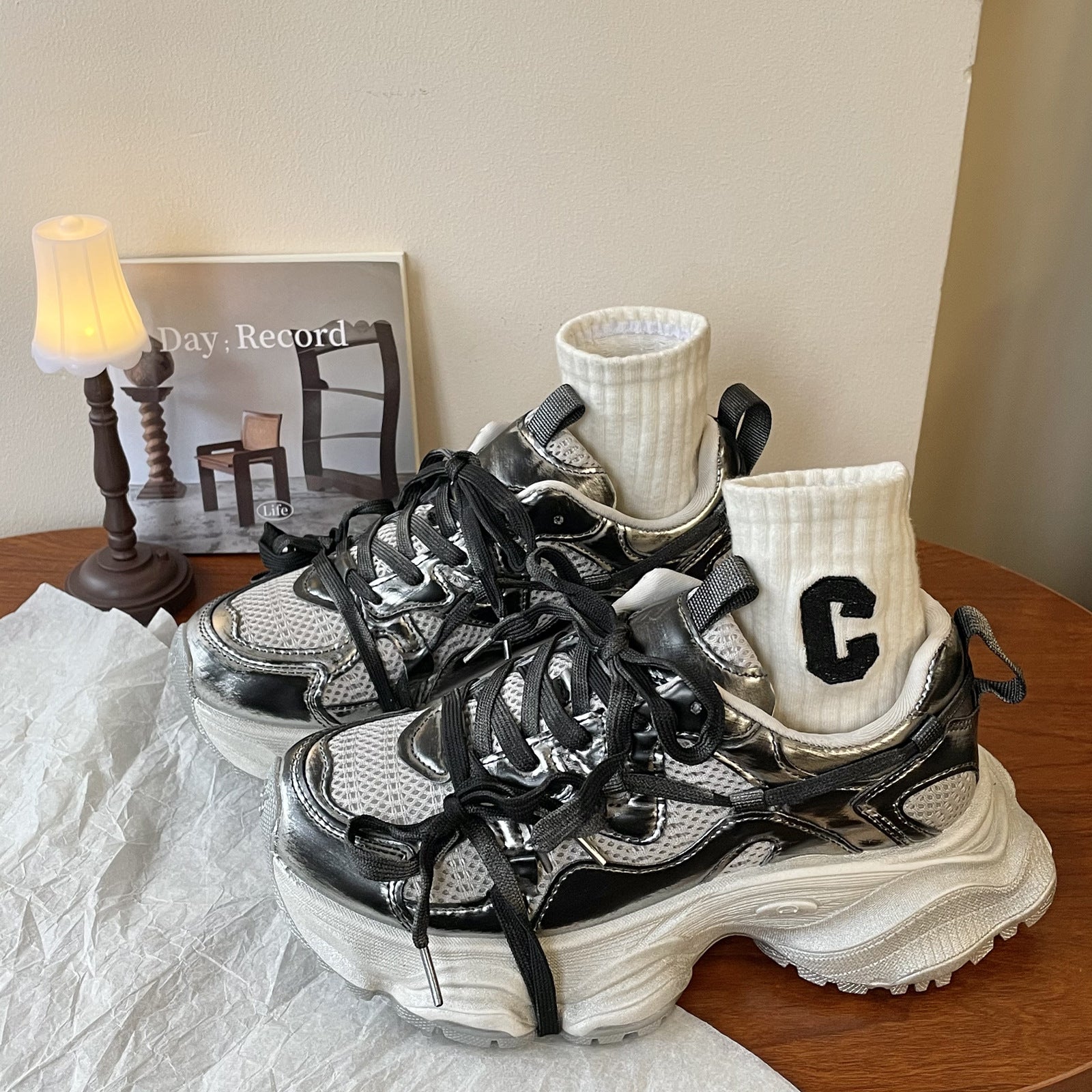 Damen Sportliche Chunky Sneakers mit atmungsaktivem Mesh und reflektierenden Akzenten R&B