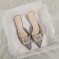 Damen elegante spitze Mules mit luxuriösem Schmuckdetail