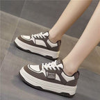 Damen Sportliche Sneaker mit robuster Sohle und modernem Design R&B