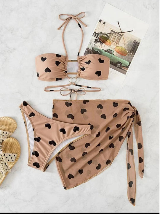 Damen Bikini-Set mit verspieltem Herzmuster und elegantem Wickelrock R&B