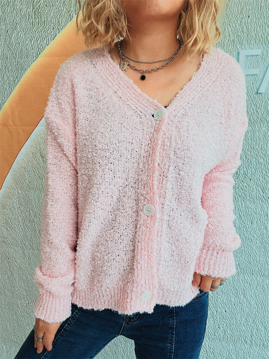 Damen kuschelige Strickjacke mit Knopfdetails und lässigem Schnitt R&B