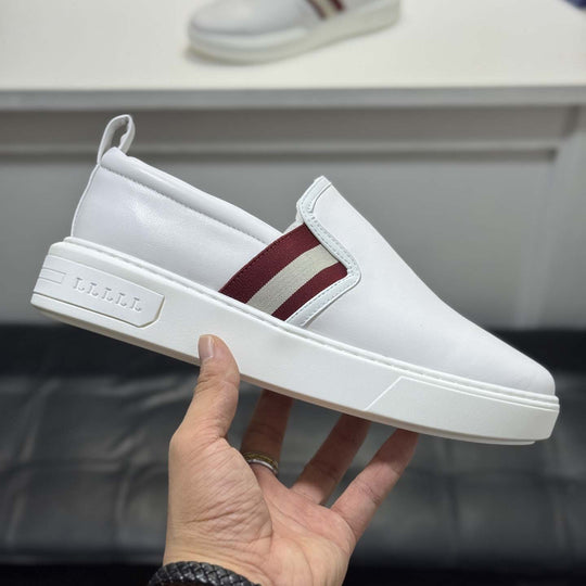 Damen Sportliche Slip-On Sneaker mit elastischen Einsätzen R&B