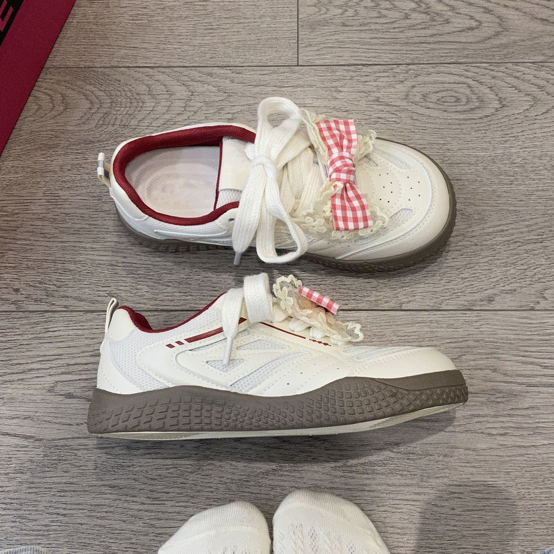 Damen modische Sneakers mit floralen Applikationen und atmungsaktiver Struktur R&B