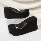 Damen Plattform-Sandalen mit transparentem Riemen und buntem Streifendetail