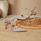 Damen stilvolle Slingback-Pumps mit dekorativen Nieten