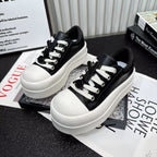 Damen Plateau Sneaker mit trendigem Design und elastischen Schnürsenkeln