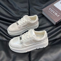 Damen modische Sneakers mit hochglänzendem Obermaterial und stabiler Plateausohle R&B