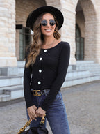 Damen Langarmshirt mit dekorativen Knopfdetails und Rippstruktur