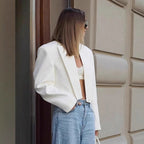 Damen Cropped Blazer mit scharfen Schultern und eleganter Silhouette R&B