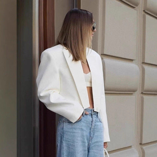 Damen Cropped Blazer mit scharfen Schultern und eleganter Silhouette R&B
