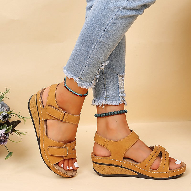 Damen Wedge-Sandalen mit anatomisch geformtem Fußbett und verstellbarem Riemen R&B