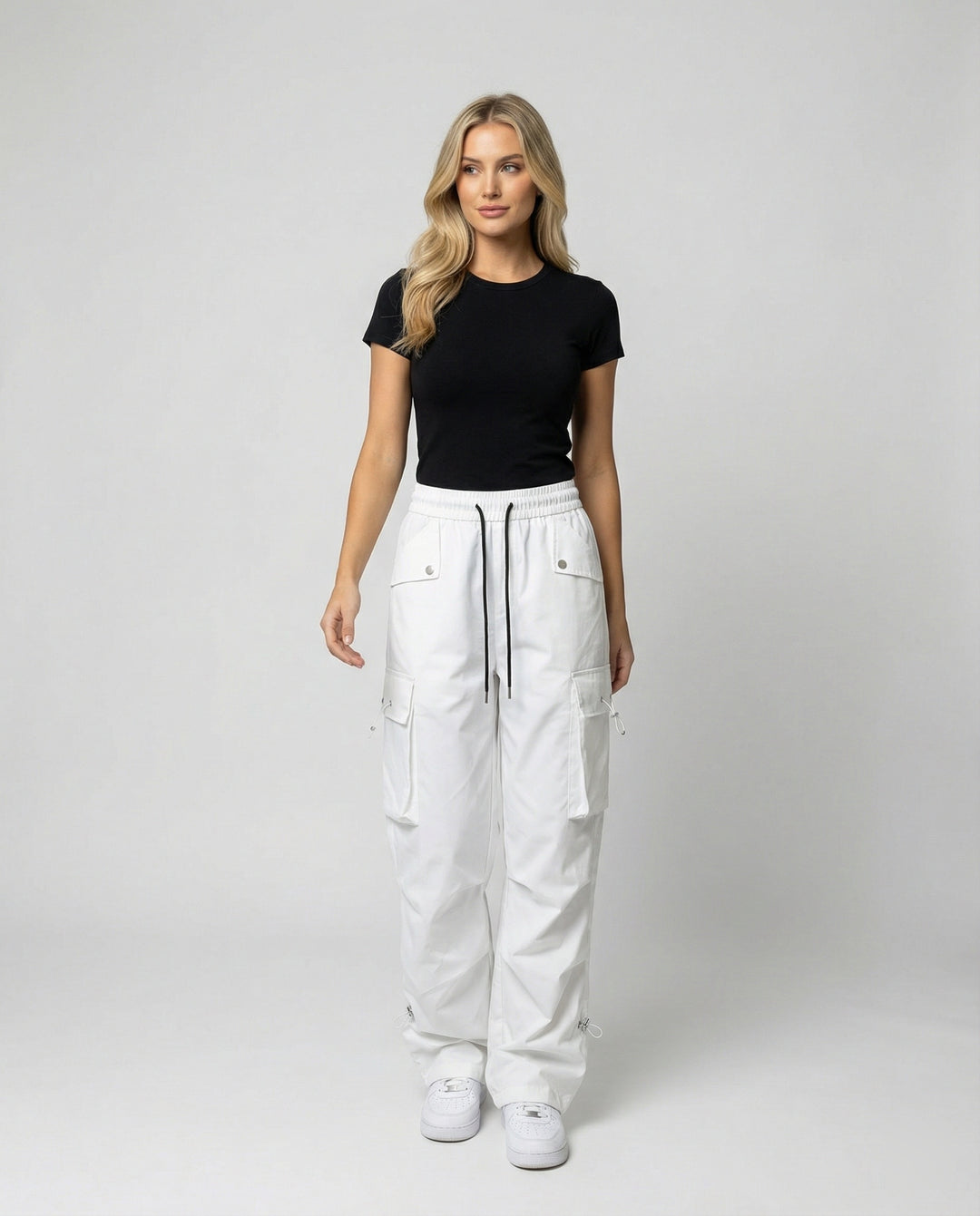 Damen nan weite Cargo-Hose mit elastischem Bund, großen Klappentaschen und verstellbarem Saum R&B