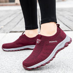 Damen Relaxed Slip-On Sneakers mit atmungsaktivem Strickoberteil und rutschfester Sohle R&B
