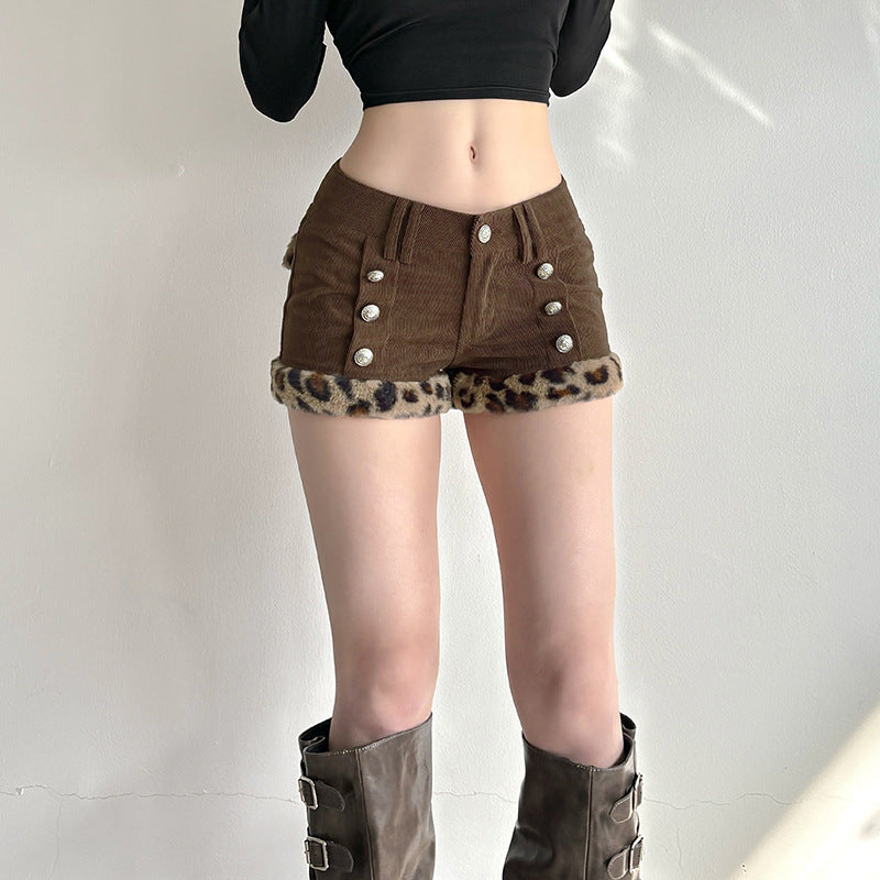 Damen Shorts mit eleganten Knopfdetails und trendigem Leopardenbesatz R&B