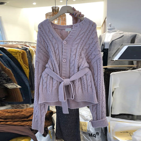 Damen Strickjacke mit Taillengürtel und Zopfmuster R&B
