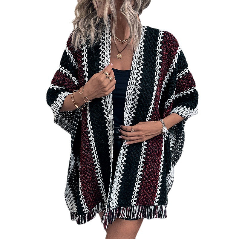 Damen Strickponcho mit V-Ausschnitt und Fransen R&B