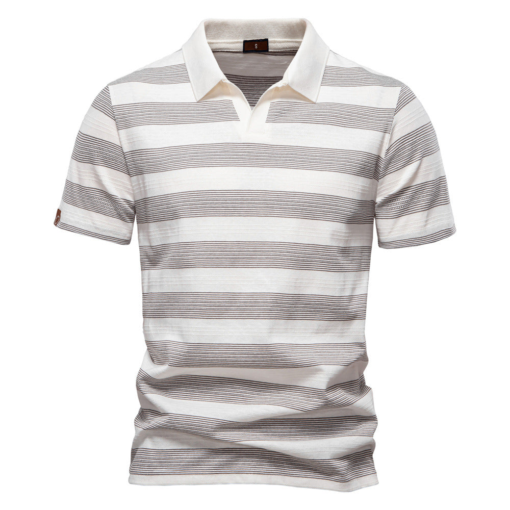 Herren Polo-Shirt mit stylischem V-Ausschnitt und modernem Streifenmuster