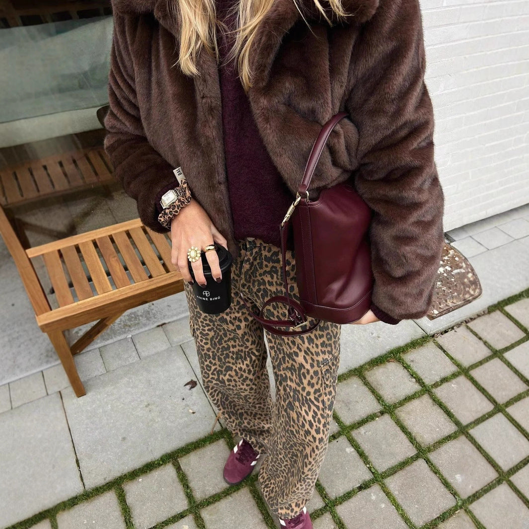 Damen gemütliche und stylische Kurzjacke aus Kunstfell R&B