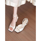 Damen elegante Blockabsatz Sandaletten mit schmalen Riemchen R&B