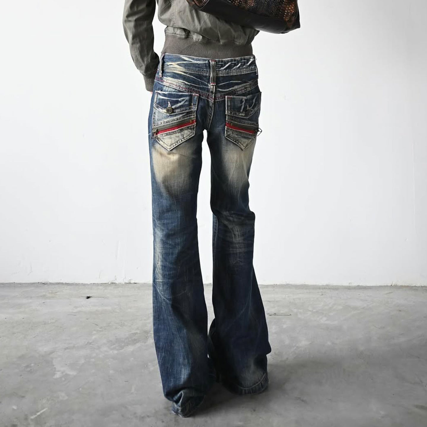 Damen Flared Jeans mit modischem Used-Look R&B