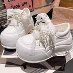 Damen modische Plateau-Sneaker mit dekorativem Schleifendetail und eleganter Schnürung R&B