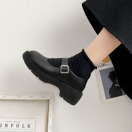 Damen Modische Lackleder-Schuhe mit verstellbarem Riemchen R&B