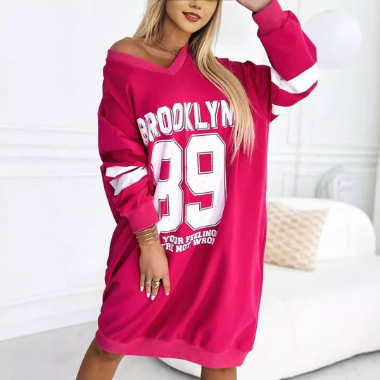 Damen lässiges oversized Sportkleid mit V-Ausschnitt und kontrastierenden Ärmeln R&B