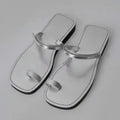 Damen Designer Zehentrenner-Sandalen mit modischem Metallic-Design und komfortablem Fußbett R&B