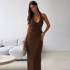 Damen Elegantes Wickelkleid mit schmalem Halterdesign und dekorativem Ringakzent R&B