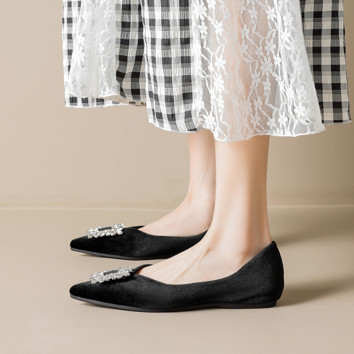 Damen elegante Ballerinas mit strassbesetztem Detail