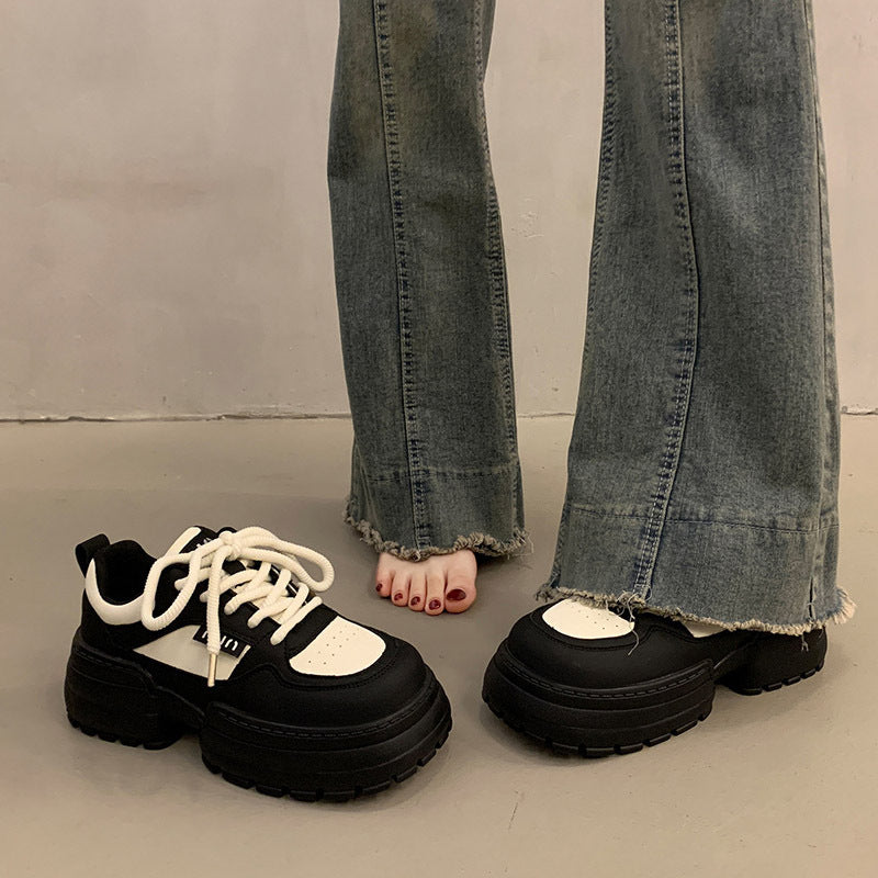 Damen Chunky Sneakers mit verstärktem Komfort und trendiger Sohlenstruktur