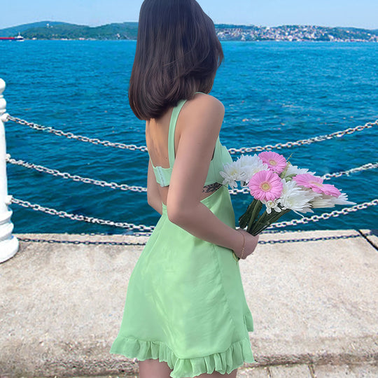 Damen Freizeitkleid mit schwingendem Rock und verführerischem V-Ausschnitt R&B
