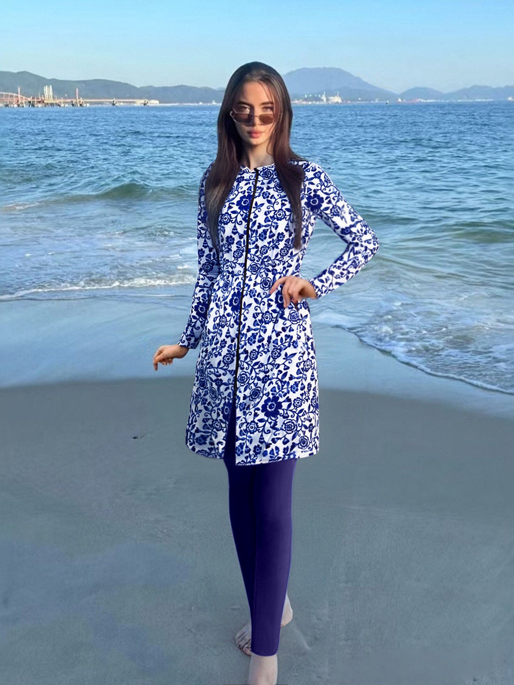 Damen modischer Strandüberwurf mit enganliegendem Unterteil R&B