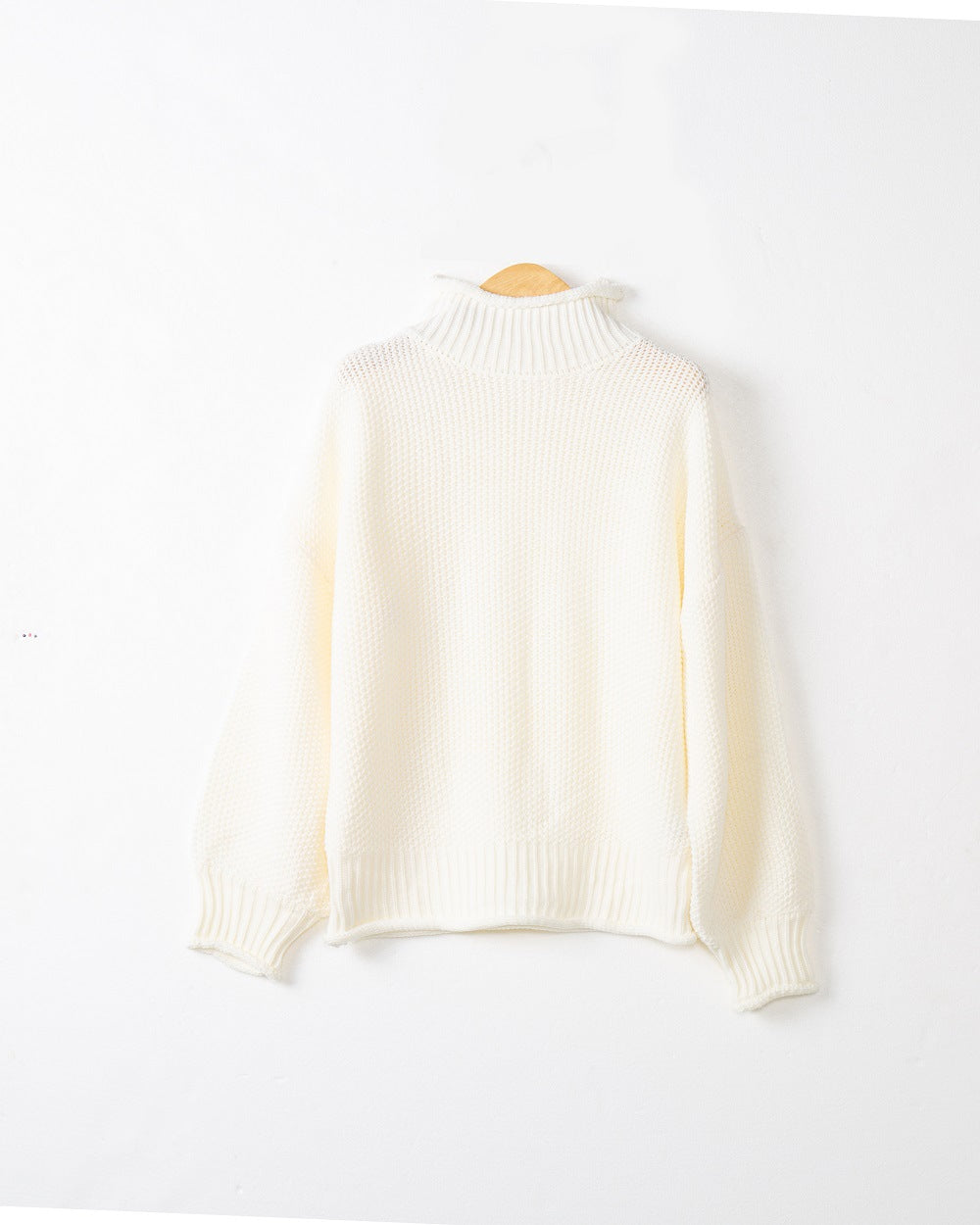 Damen modischer Pullover mit hohem Kragen und strukturierter Textur R&B