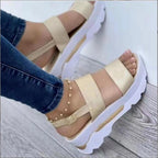 Damen Wedge-Sandalen mit modischem Riemen-Design und anatomisch geformtem Fußbett R&B