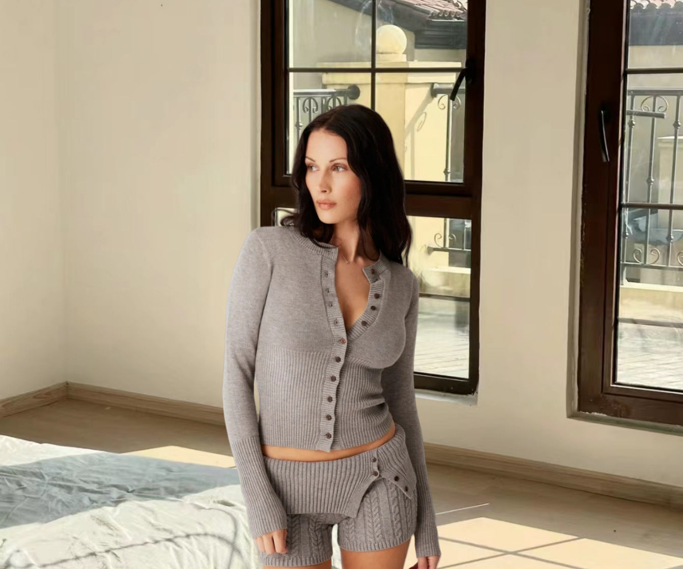 Damen Strick Set mit Knopfdetails und kurzem Schnitt R&B