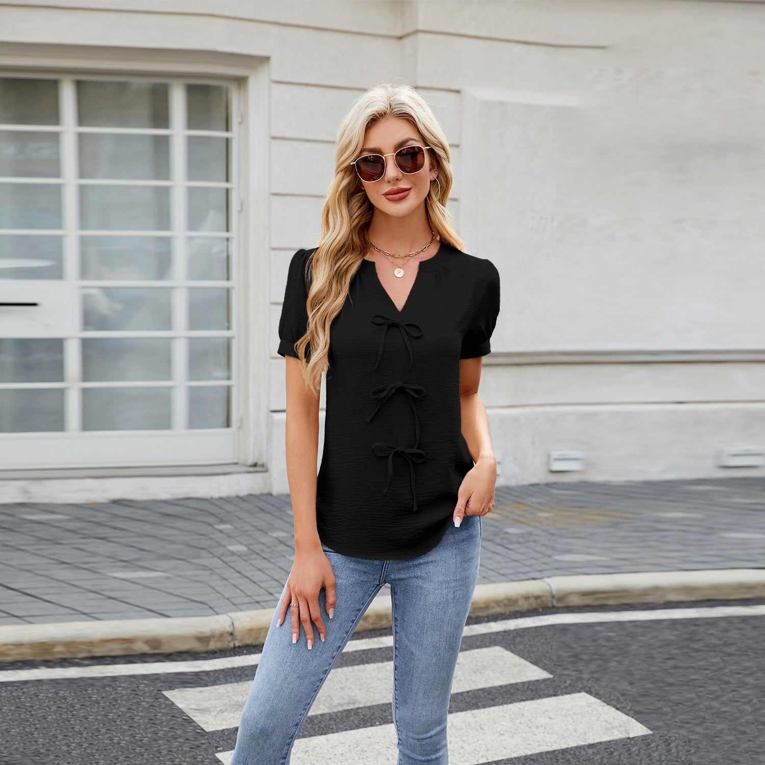 R&B | Einfarbiges Kurzarm-T-Shirt mit V-Ausschnitt und Schleife zum Schnüren