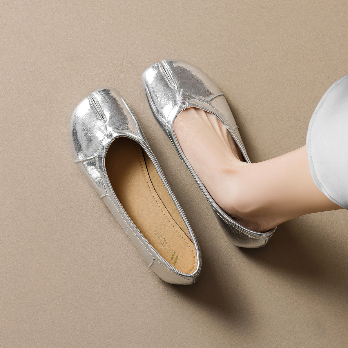 Damen Ballerina mit geschmeidigem Leder und elastischem Komfort