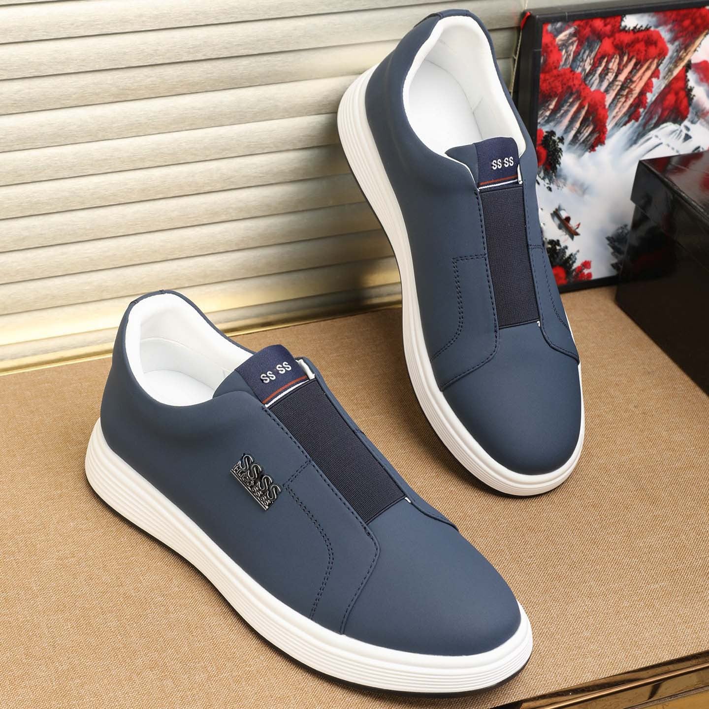 Damen Sportliche Slip-On Sneakers mit flexibler Sohle und dämpfendem Komfort R&B