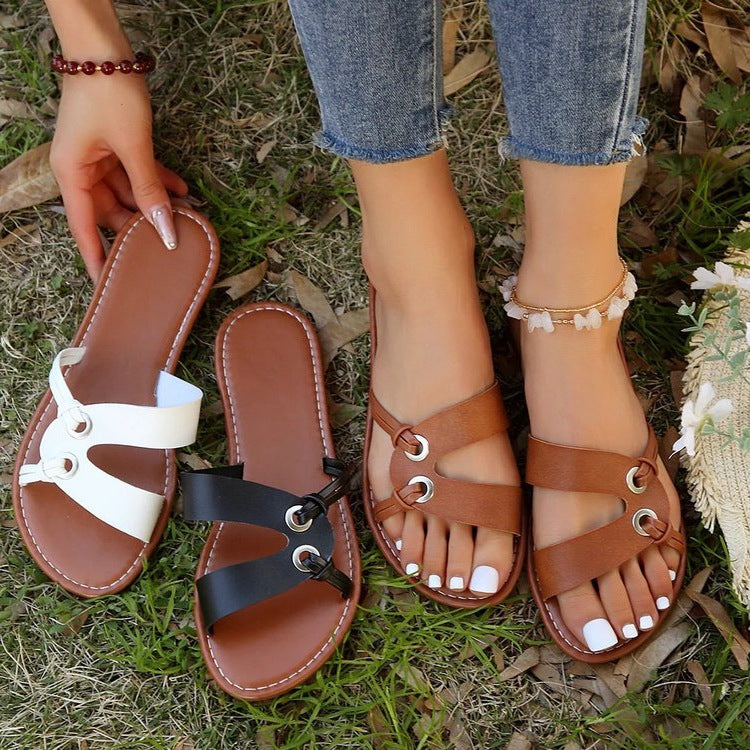 Damen freizeitorientierte Riemchen-Sandalen mit modischen Metallakzenten R&B