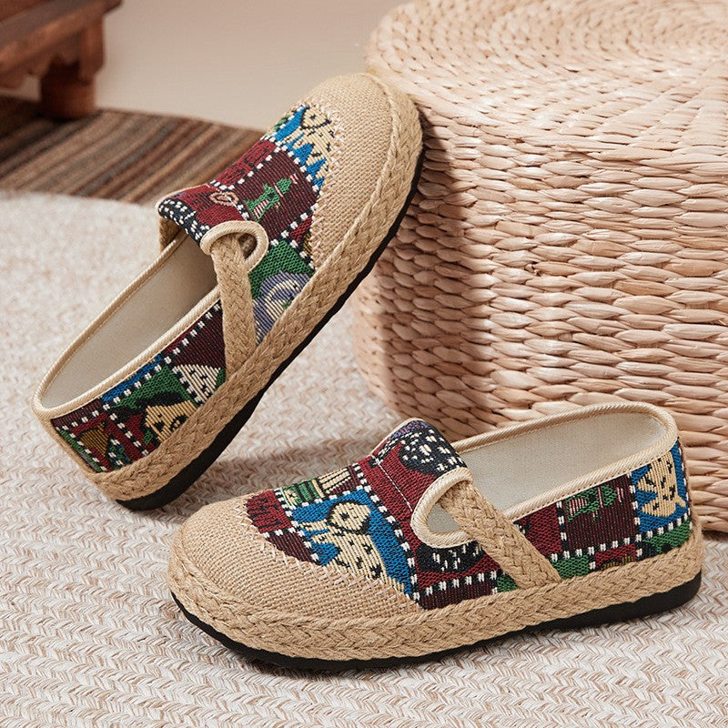 DamenHandgefertigte Trachtenschuhe mit traditionellen Mustern R&B