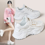 Damen Sportliche Sneakers mit modischer Metallic-Applikation und strukturierter Oberfläche R&B