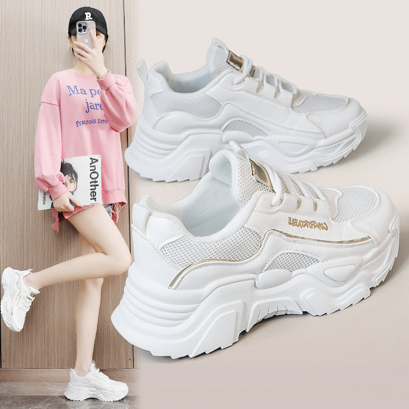 Damen Sportliche Sneakers mit modischer Metallic-Applikation und strukturierter Oberfläche R&B